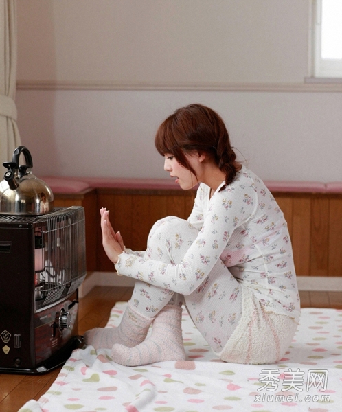 日本90后女星筱崎爱 性感撩人