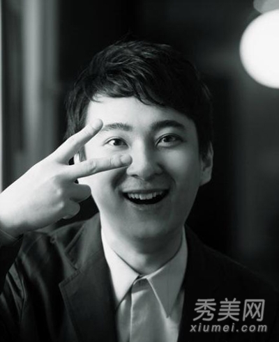 ��˼��Ů����Ƭ���ع� Ů����20����ģ��