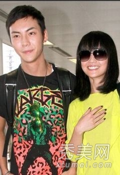 陈伟霆火了 现任女友阿Sa前女友Anglebaby