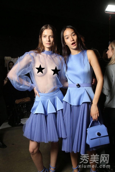 时装周“薄露透” T台各种透视装