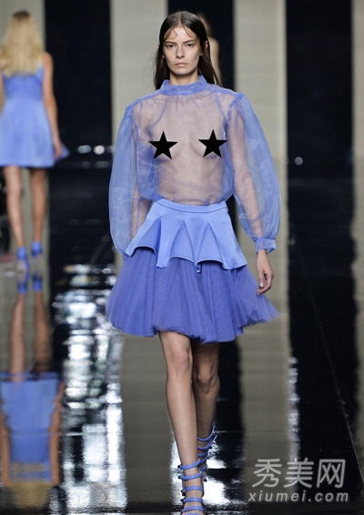 时装周“薄露透” T台各种透视装