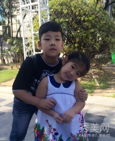郭涛女儿照片曝光 一家四口合照好温馨
