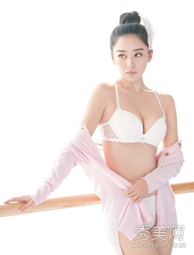 阚清子秀饱满美乳 这样的胸型值得拥有