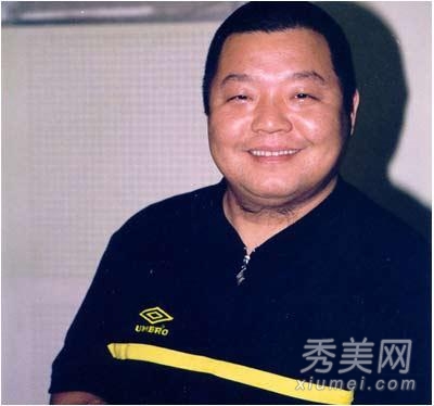 揭秘明星监狱生活:房祖名读书张默剥大蒜