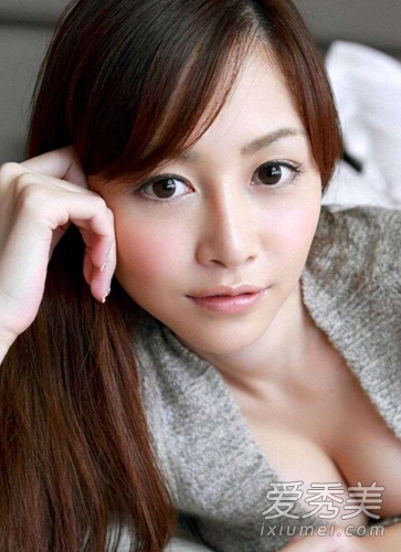 杉原杏璃爆料圈内女星卖身为妓 一夜10万
