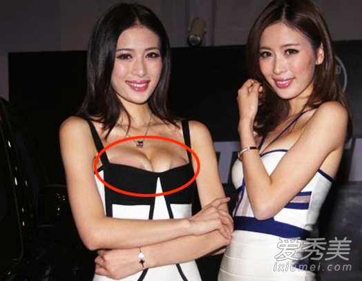 Ů�����˲������Ը� �����߹�¶�׿�