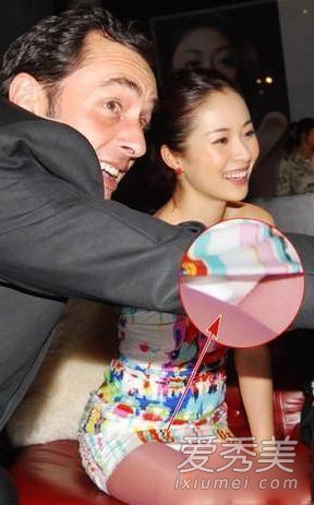 Ů�����˲������Ը� �����߹�¶�׿�