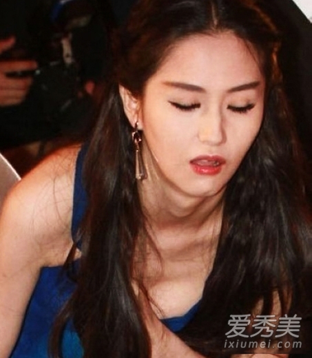 ������ٳ١��� Ů�ǵ�����������·�˿���_Ů���߹�ͼƬ