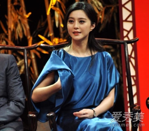 ������ٳ١��� Ů�ǵ�����������·�˿���_Ů���߹�ͼƬ