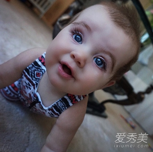 澳洲超萌大眼宝宝照片引十万人点赞