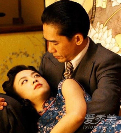 ��־����ޱ������ ��̸��Ϸ���ܵ�10��Ů��