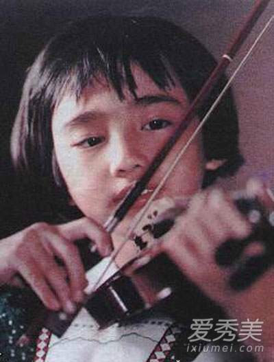 ����44�����գ���ɫ��Ů����ʢ��