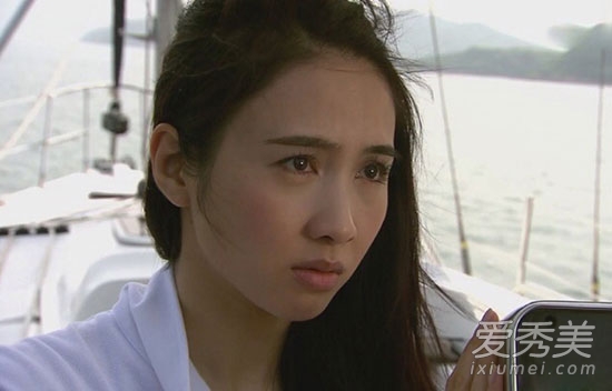 ����44�����գ���ɫ��Ů����ʢ��