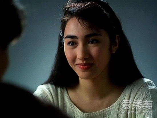 ����44�����գ���ɫ��Ů����ʢ��