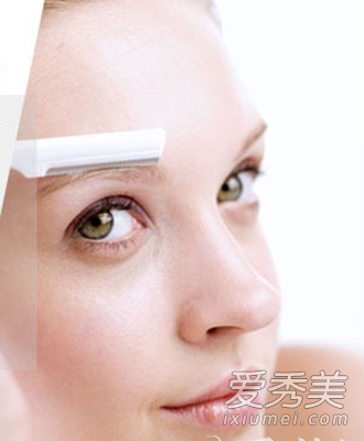 手把手教你修眉毛(步骤图)