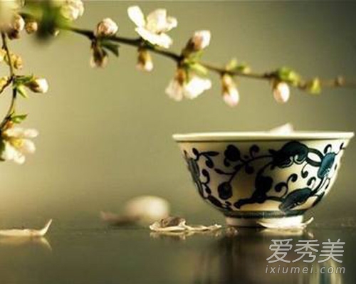 一周瘦10斤!荷叶减肥茶这样喝减肥最有效