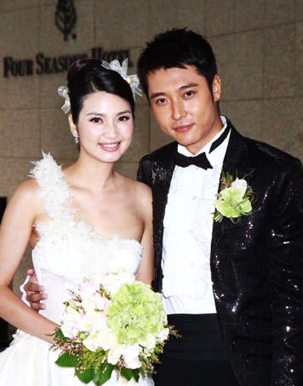 洪欣为什么嫁给张丹峰 张丹峰个人资料背景女儿照片_张丹峰洪欣女儿照片