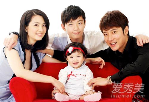 洪欣为什么嫁给张丹峰 张丹峰个人资料背景女儿照片_张丹峰洪欣女儿照片