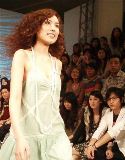 ��־ӱ���ų��������� �����Ǹ������ϼ�ͥ����ͼƬ_������������Ƭ