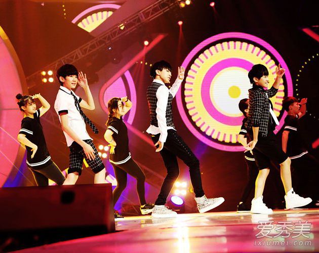 2016ӿݳ Tfboys׷ෲ_ӿα