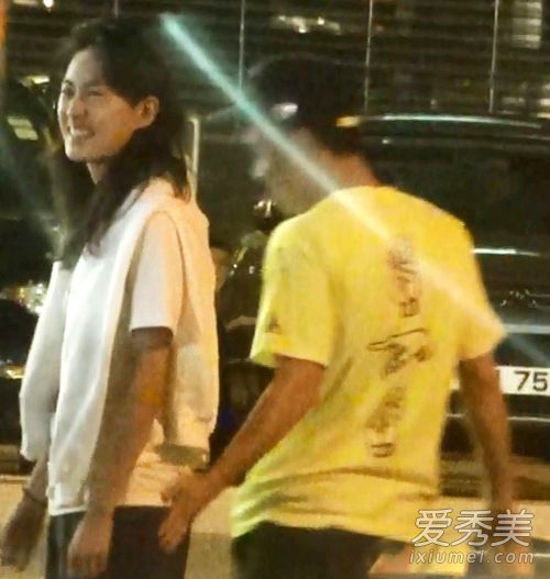 陈冠希恋情曝光 秦舒培是一脱成名的吗?_秦舒培个人资料