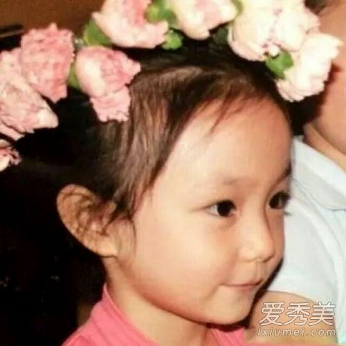 孙俪同父异母妹妹照片疑曝光 与孙俪一家关系好_孙俪妹妹