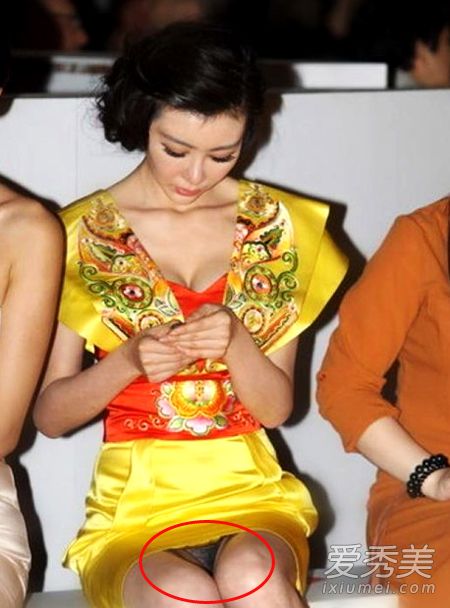 �߹�Ů������ܰ�蹮����������͸��¶������_Ů���߹�ͼƬ