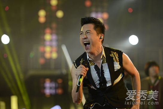 哈林证实婚讯 庾澄庆为什么叫哈林家世显赫_哈林再婚