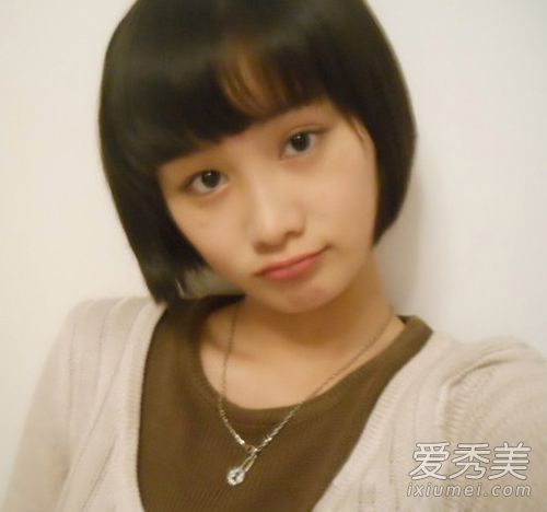 毁容少女晒写真 周岩毁容前照片个人资料微博_周岩事件真相