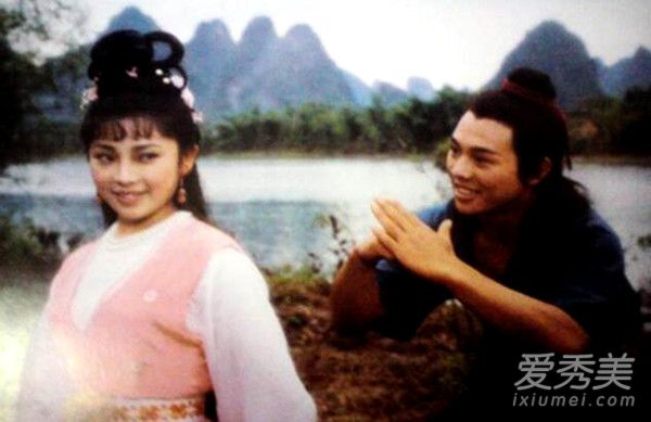 李连杰前妻是谁?李连杰前妻黄秋燕近照现状如何_李连杰黄秋燕