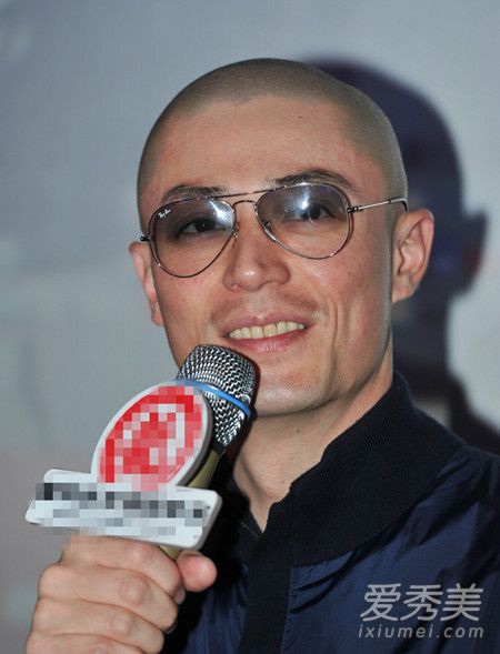 ������˧������ ��ͷ������Ц¶����_��������ͷ��Ƭ