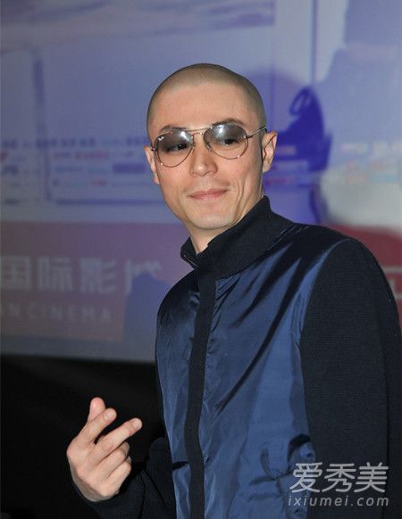 ������˧������ ��ͷ������Ц¶����_��������ͷ��Ƭ