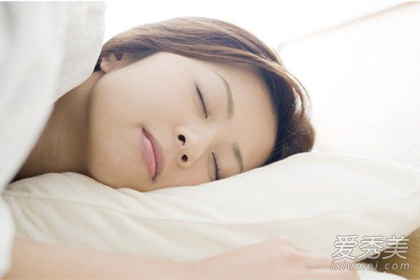 常落枕脖子痛怎么办?三招让脖子扭得飞起来_落枕脖子疼怎么办
