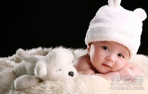 湿疹和痱子有什么区别?教你如何区分痱子和湿疹?_湿疹和痱子有什么区别?