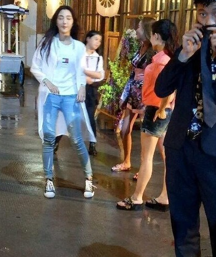 ����ͮ��Ϸ�õ�������˭ ����ͮ����΢����Ƭ��������