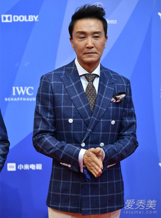 达康书记同款格子西装是什么牌子 达康书记同款衣服图片