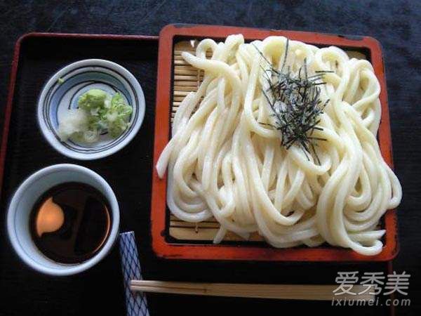 蛔虫面是什么 蛔虫面怎么做