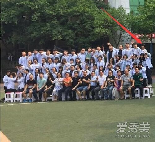 王俊凯高中毕业照 王俊凯毕业于哪个学校?