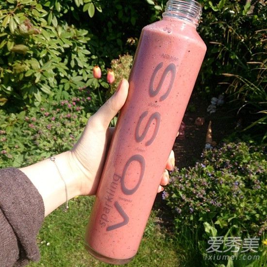voss��Ȫˮ�����ô�� Ų��ܽ˿voss��ȪˮΪʲô��ô��