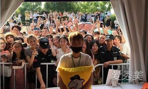 ����С��Ӱ�������� ����С��Ӱ����ֱ��