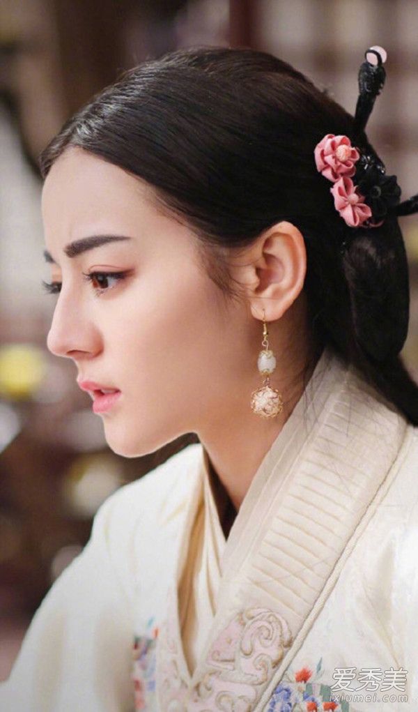 ��ʱ���������ĵ����Ȱ����������� �����Ȱ�������������Ա��˭