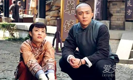 那年花开月正圆王世均喜欢周莹吗 王世均结局是什么