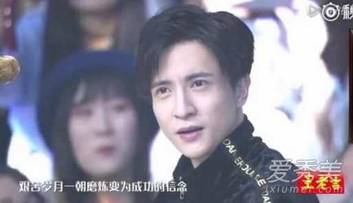 明日之子杨幂怼天佑是怎么回事 明日之子mc天佑现场图片