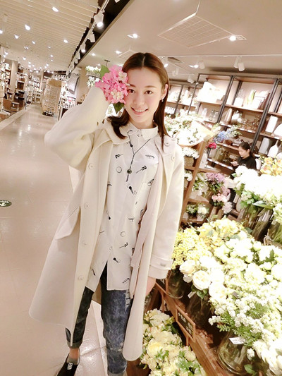 2012车展style 车模美胸透视装衣不蔽体