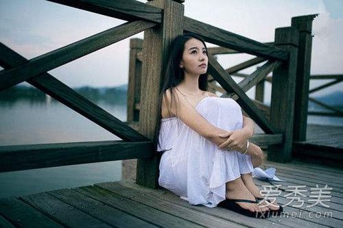 2012车展style 车模美胸透视装衣不蔽体