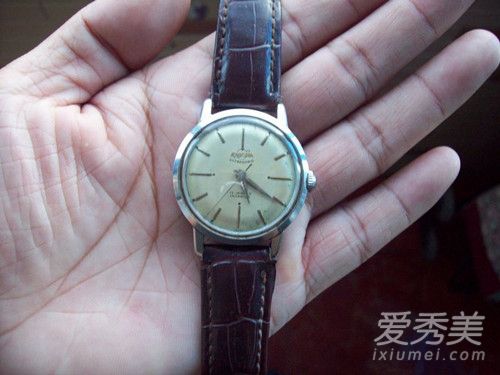 Ӣ�ɸ����ĸ����ҵ����� Ӣ�ɸ�ʲô����