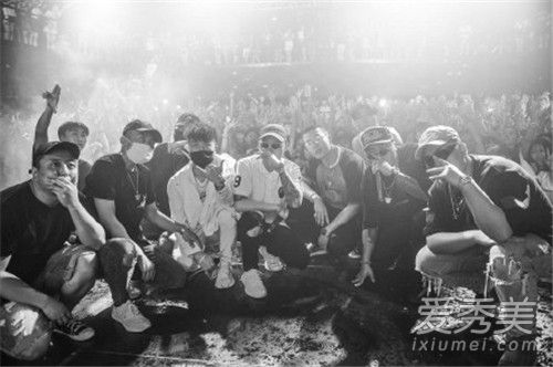 �컨��Ϊʲô��ô�� �컨��Ϊʲô��а��