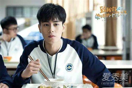 ��һ����Ů������ ��һ��Ů���ѱ�׼