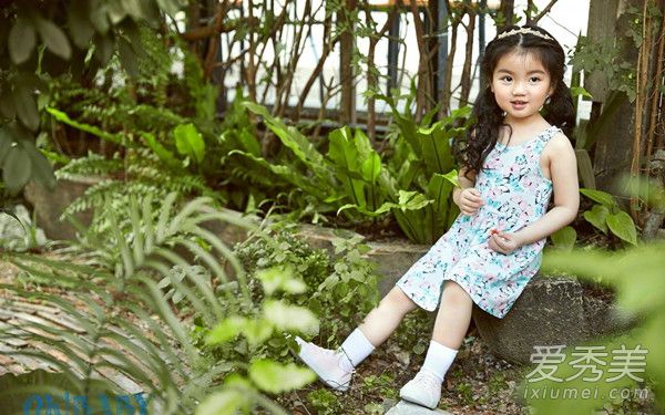 2017阿拉蕾崔雅涵最新萌照高清无水印版 阿拉蕾为什么这么火