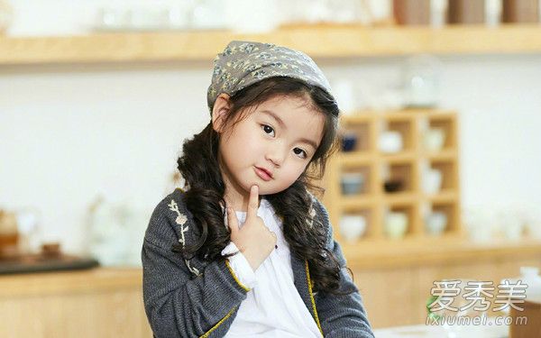 2017阿拉蕾崔雅涵最新萌照高清无水印版 阿拉蕾为什么这么火